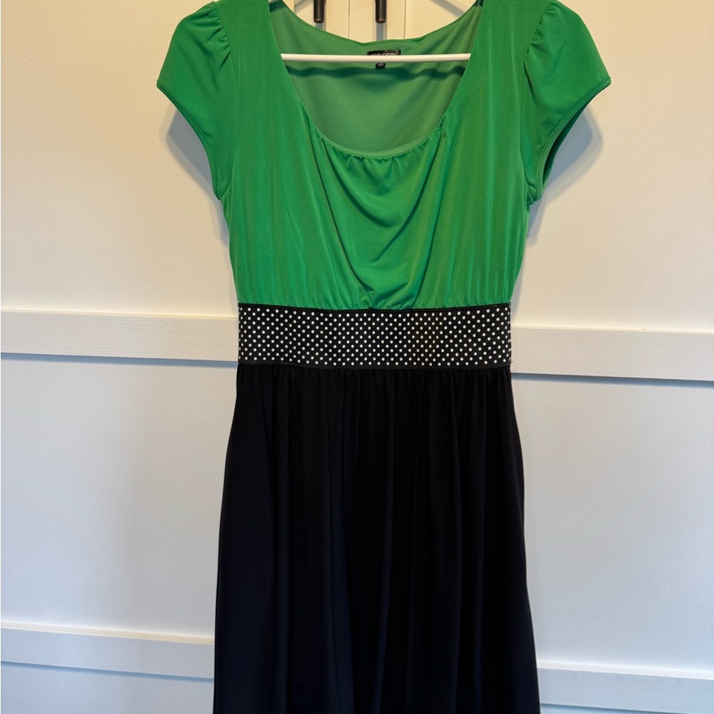 Green and Black Fit and Flare Midi Dress with Puff Cap Sleeves